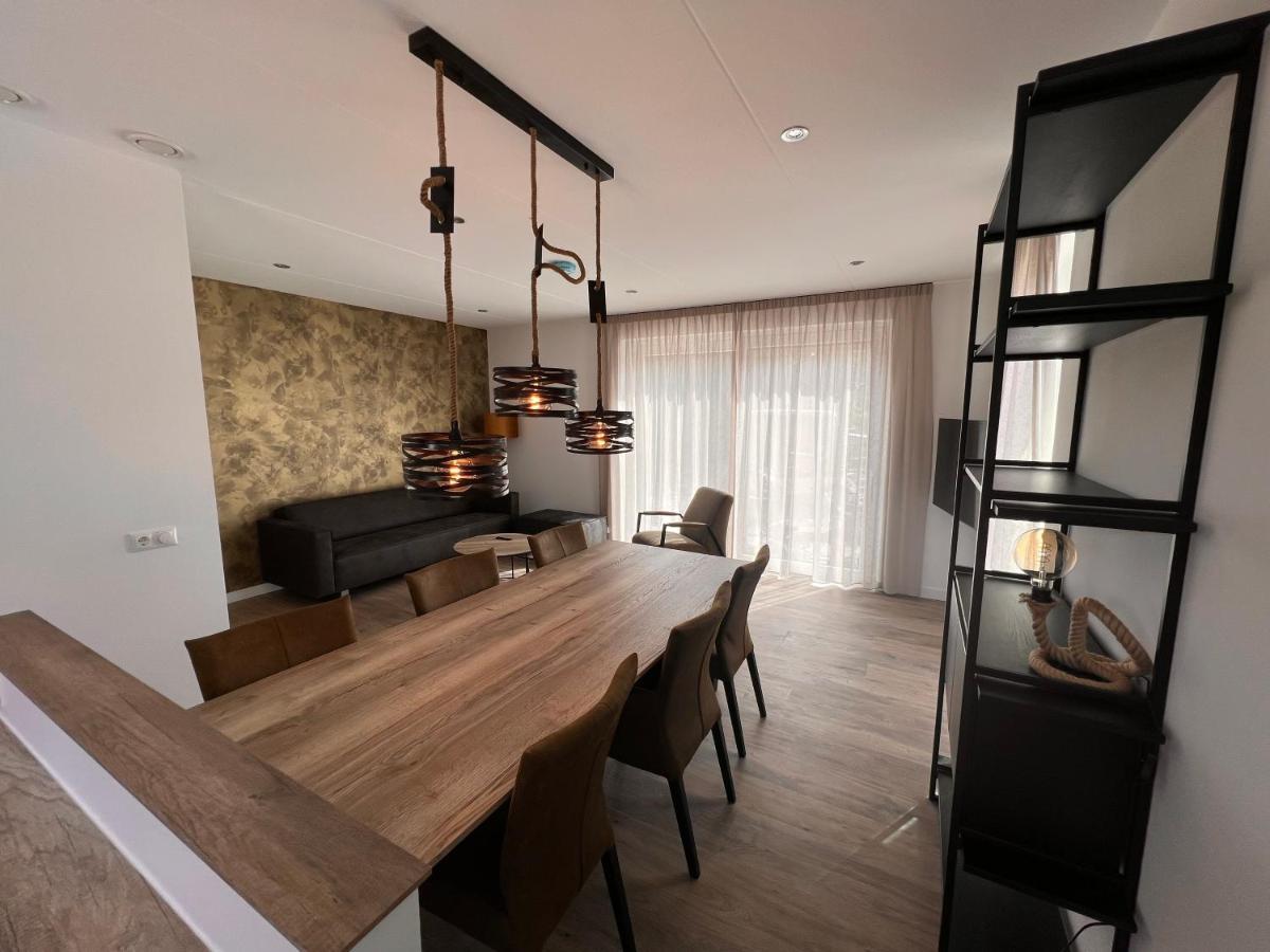 Luxe Villa Op Vakantiepark De Koorn-Aar Den Burg Exteriér fotografie